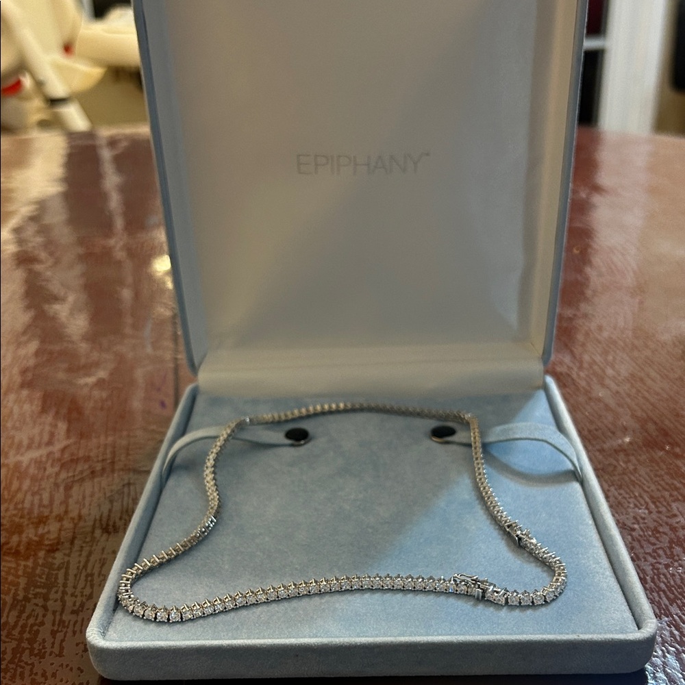 Piphany Elegant Silver Necklace